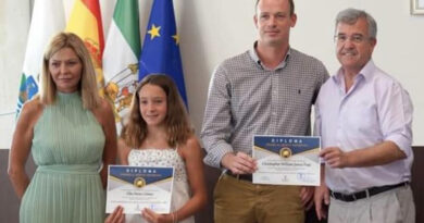 Dos nadadores del CNE en los Premios al Mérito Deportivo de Estepona